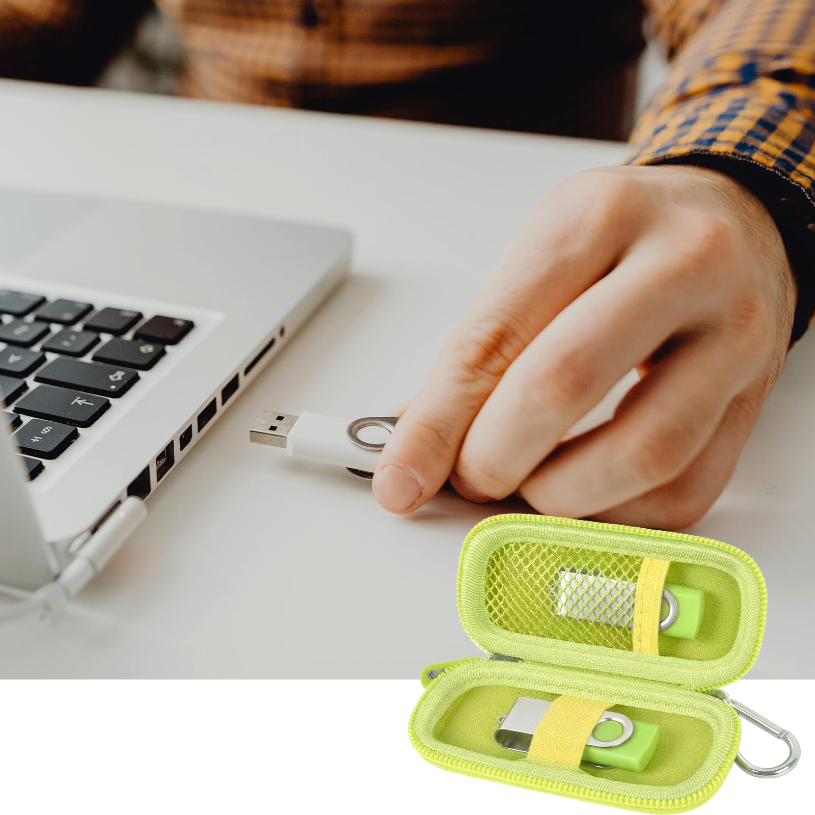 USB Flash Drive Case with SD Card Storage – Portable Hard Organizer for Travel and Easy Data Protection
