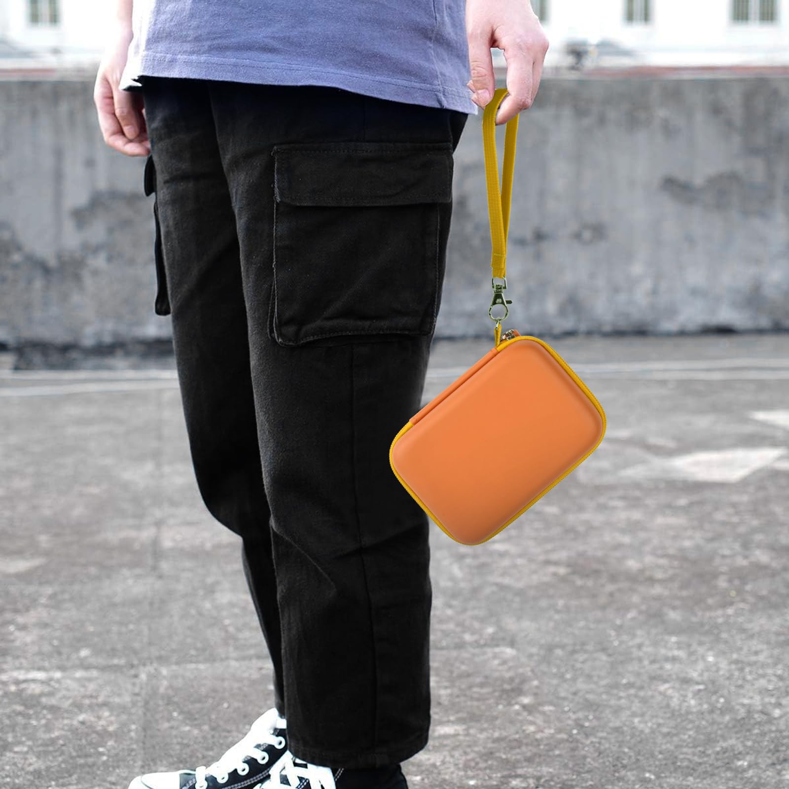 Retro Handheld Console Carrying Case for R36S / RG353V / RG353VS – Shockproof Travel Storage Bag