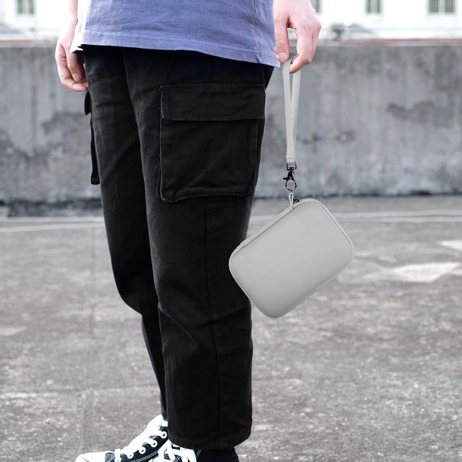 Retro Handheld Console Carrying Case for R36S / RG353V / RG353VS – Shockproof Travel Storage Bag